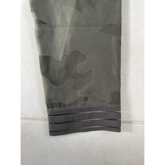 Sweaty Betty Legging 7/8 Crop Camo Activewear Athleisure - Picture 3 of 9
